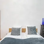 Apartament - Large And Comfy