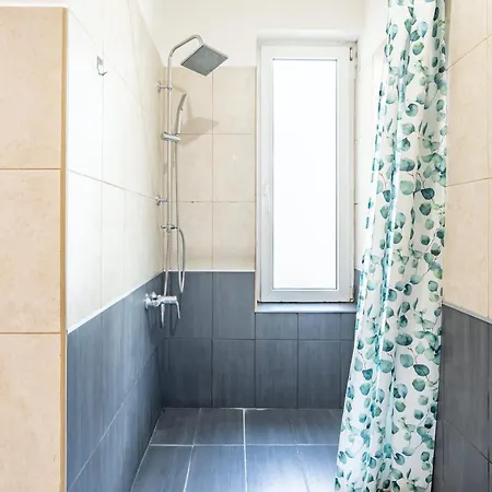 Apartamento - Large And Comfy *