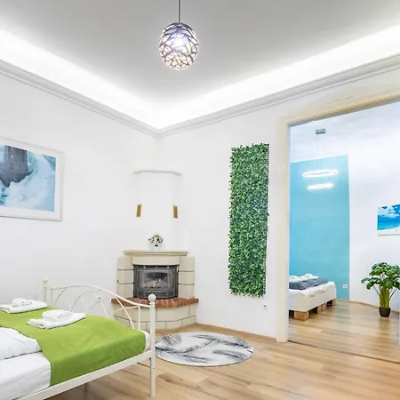 公寓 - Large And Comfy 布达佩斯